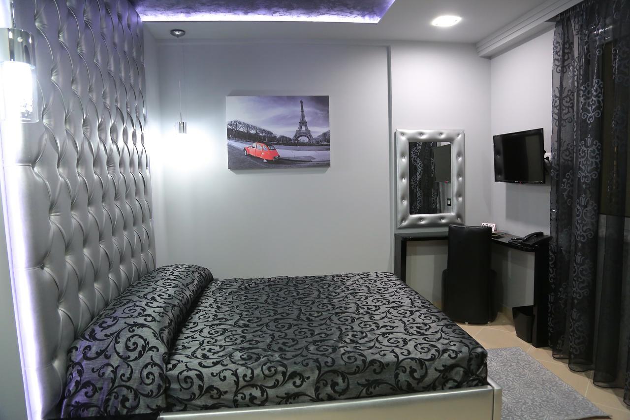 Nomelia Residence B&BVlorë エクステリア 写真