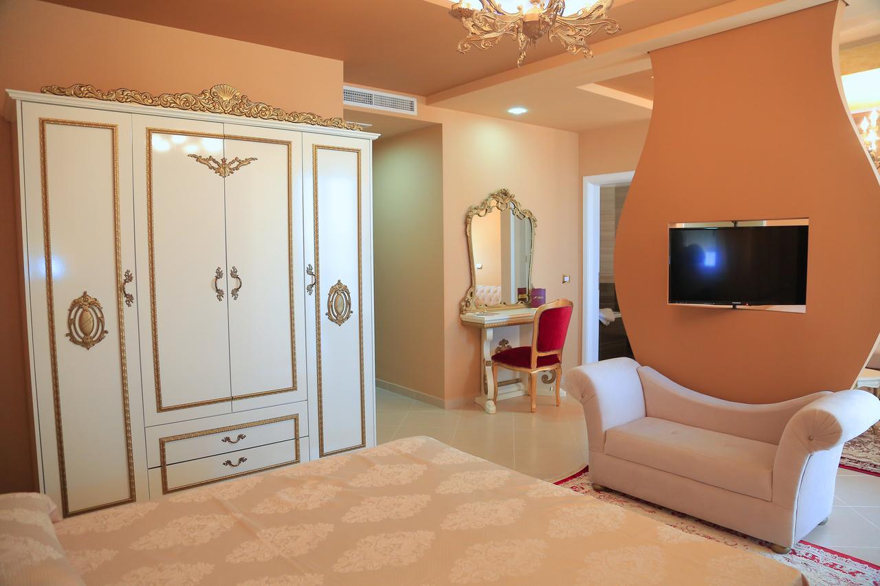 Nomelia Residence B&BVlorë エクステリア 写真
