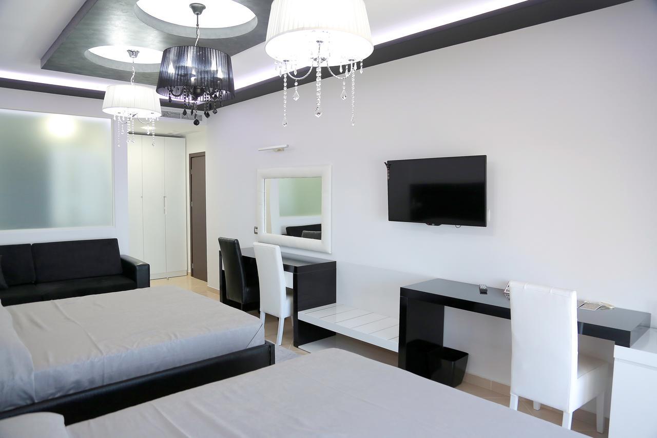 Nomelia Residence B&BVlorë エクステリア 写真